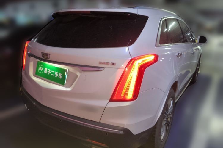 Used Cadillac XT5 2018 28T Four-Wheel Drive Luxury Model Rear Right 45 Deg