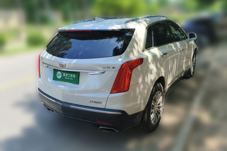 Used Cadillac XT5 2018 25T Luxury Model Rear Right 45 Deg