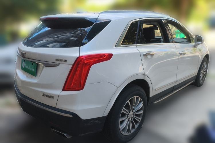 Used Cadillac XT5 2018 25T Luxury Model Rear Right 45 Deg