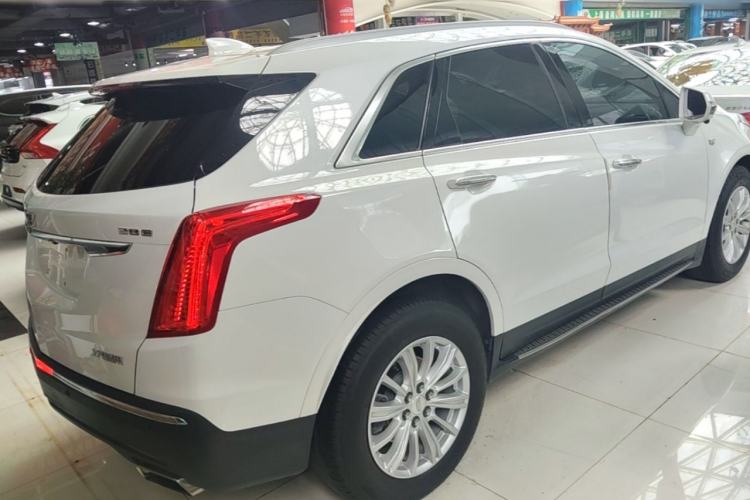 Used Cadillac XT5 2018 28E Four-Wheel Drive Tech Version Rear Right 45 Deg
