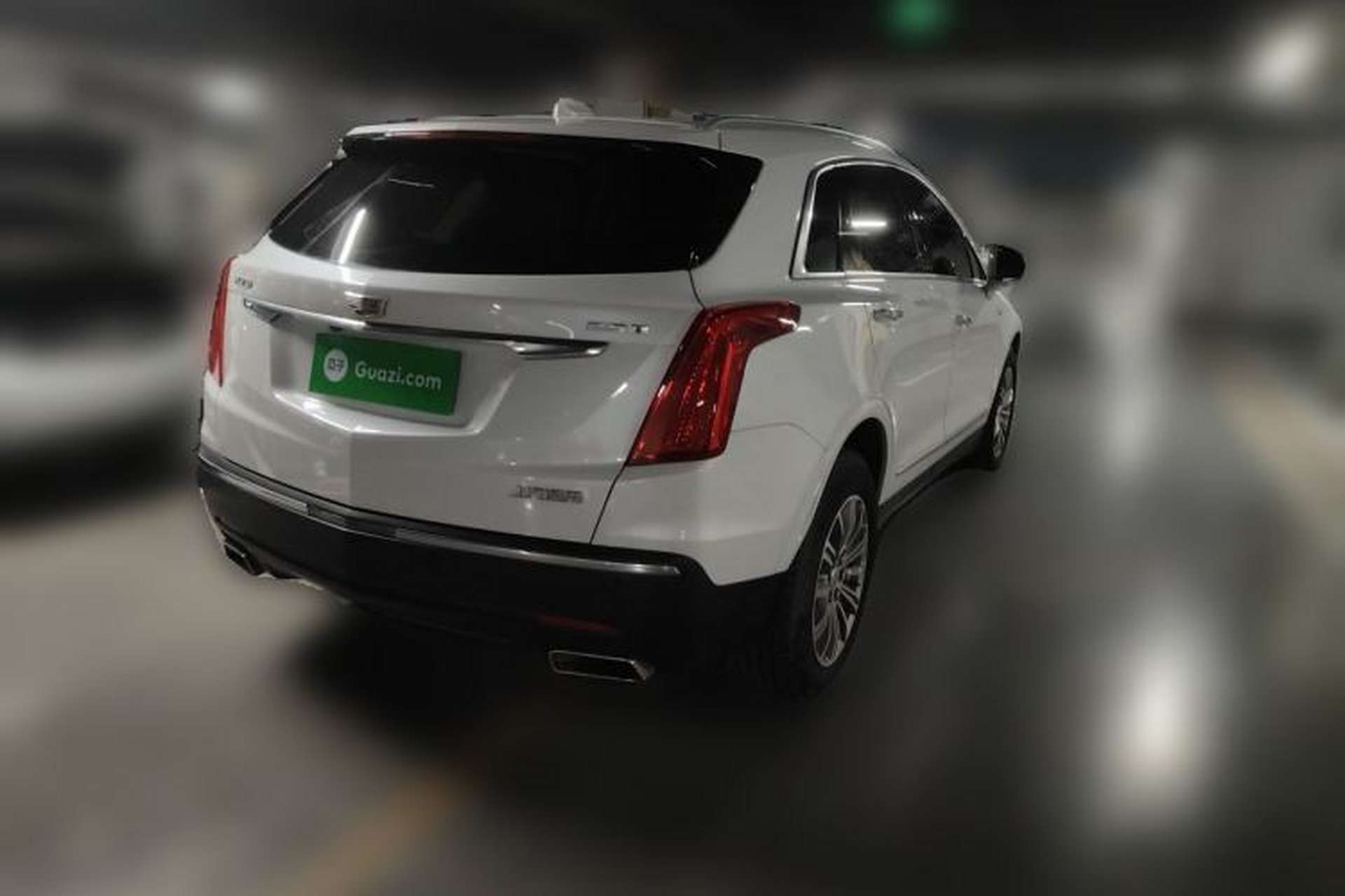 Used Cadillac XT5 2018 25T Luxury Model Rear Right 45 Deg