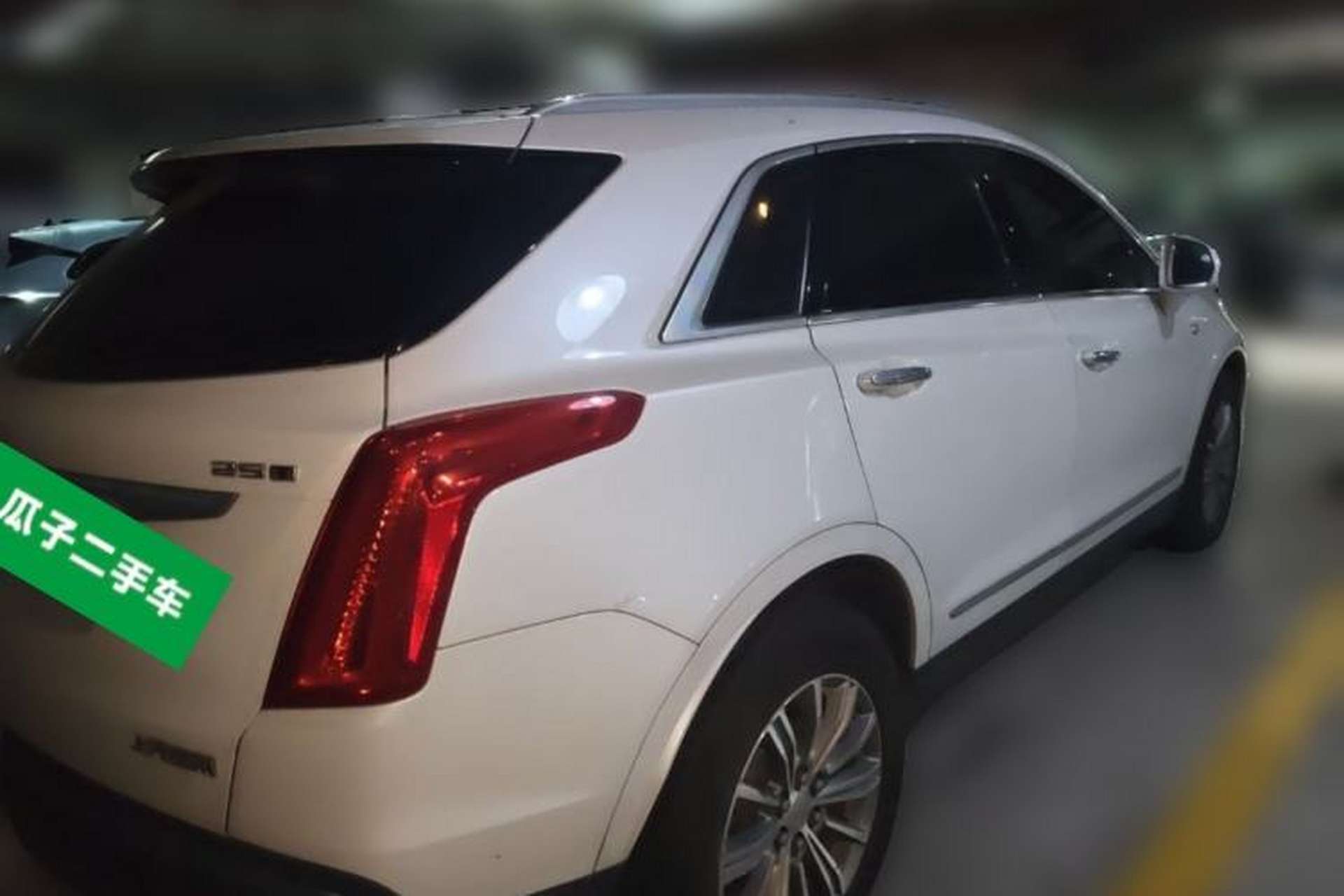 Used Cadillac XT5 2018 25T Luxury Model Rear Right 45 Deg