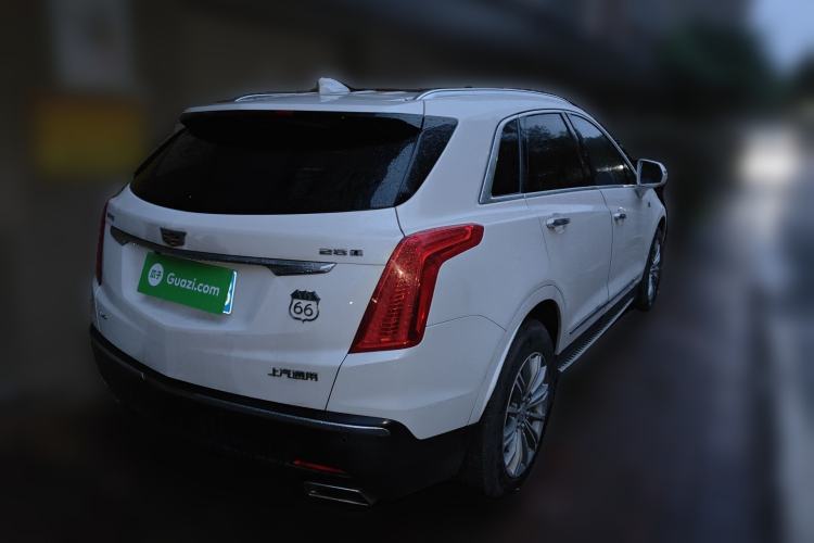 Used Cadillac XT5 2018 28T Four-Wheel Drive Luxury Model Rear Right 45 Deg