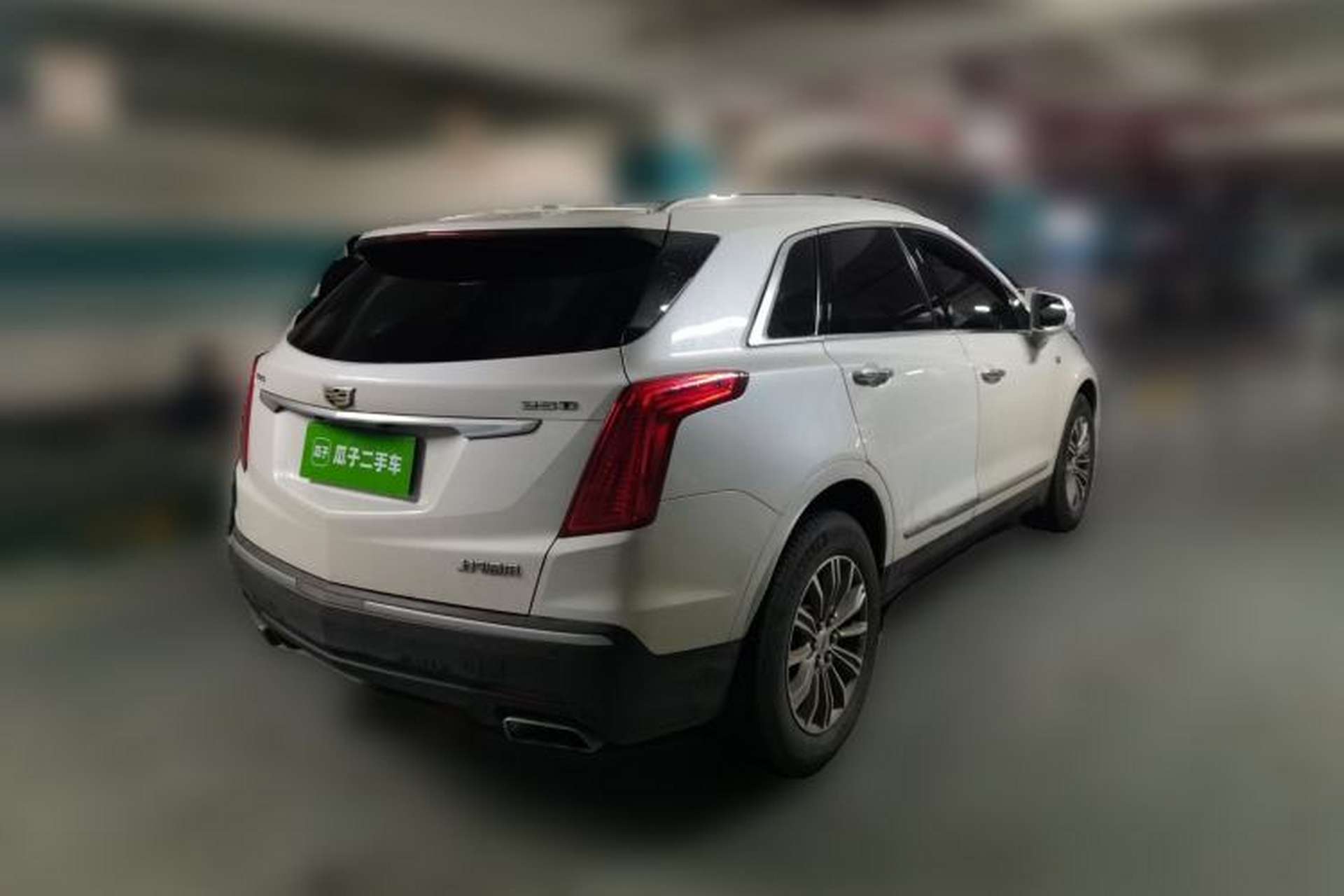 Used Cadillac XT5 2018 25T Luxury Model Rear Right 45 Deg