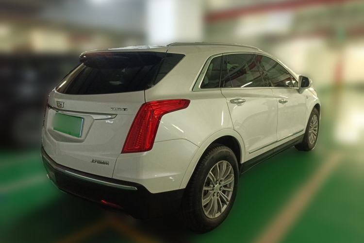 Used Cadillac XT5 2018 25T Luxury Model Rear Right 45 Deg