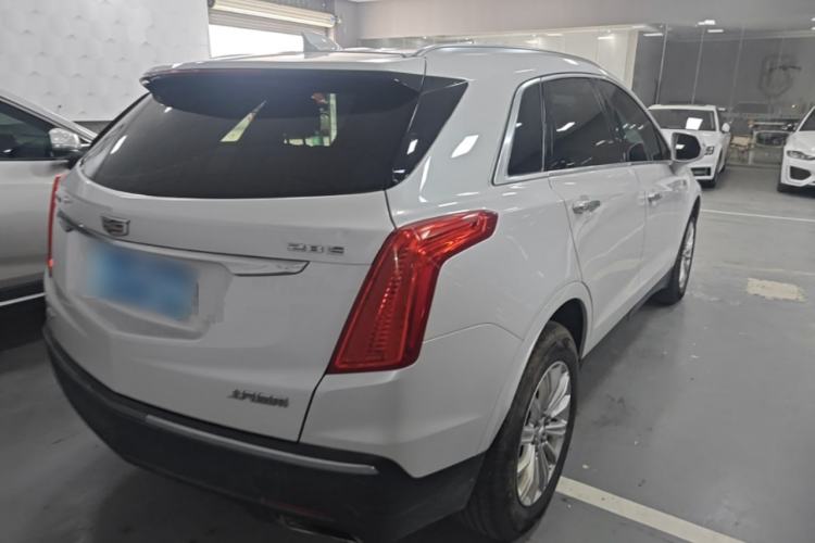 Used Cadillac XT5 2018 28E Four-Wheel Drive Tech Version Rear Right 45 Deg