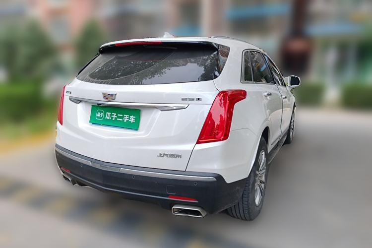 Used Cadillac XT5 2018 25T Luxury Model Rear Right 45 Deg