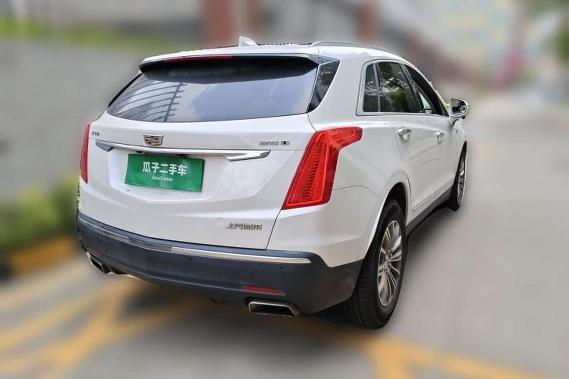 Used Cadillac XT5 2018 25T Luxury Model Rear Right 45 Deg