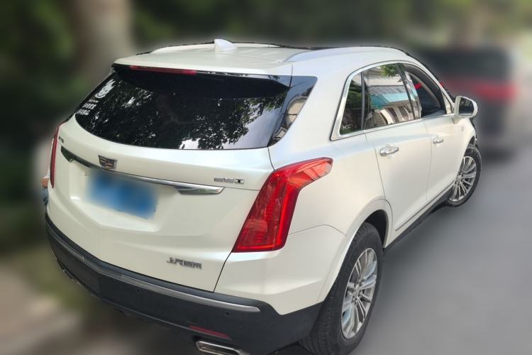 Used Cadillac XT5 2018 25T Luxury Model Rear Right 45 Deg