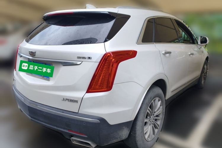 Used Cadillac XT5 2018 28T Four-Wheel Drive Luxury Model Rear Right 45 Deg
