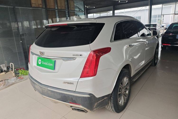 Used Cadillac XT5 2018 25T Luxury Model Rear Right 45 Deg