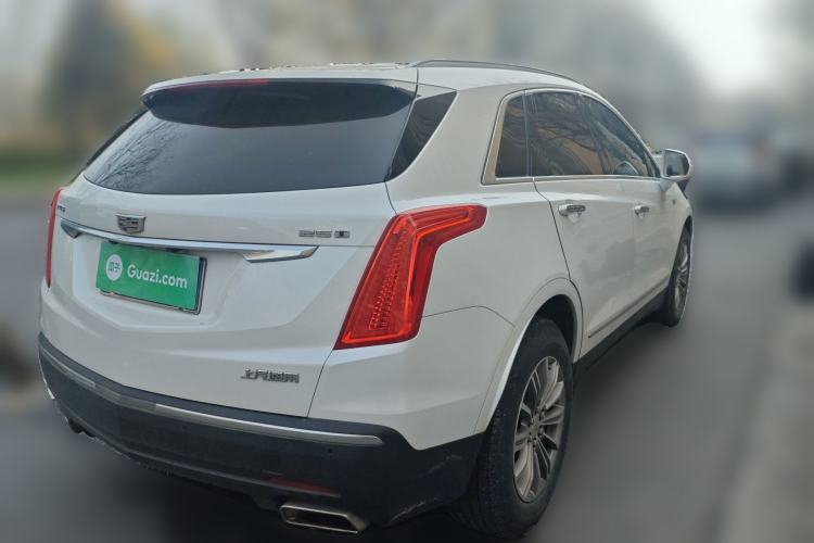Used Cadillac XT5 2018 25T Luxury Model Rear Right 45 Deg