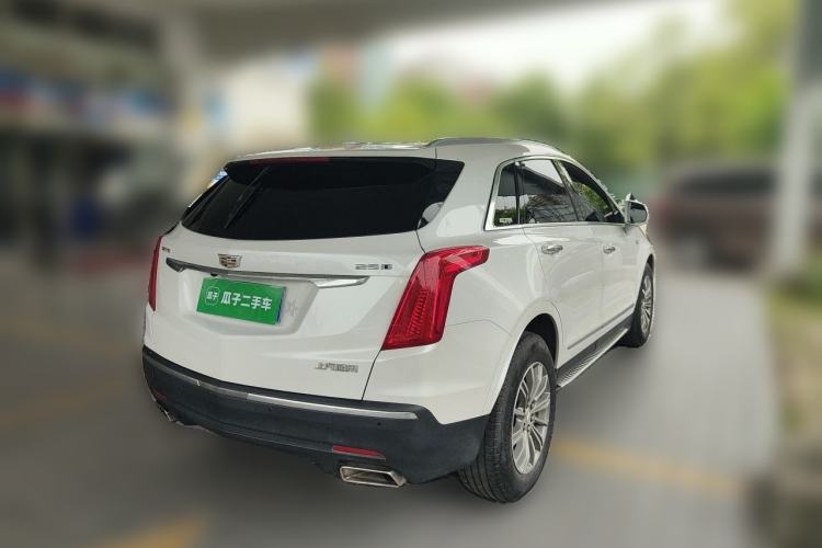 Used Cadillac XT5 2018 25T Luxury Model Rear Right 45 Deg