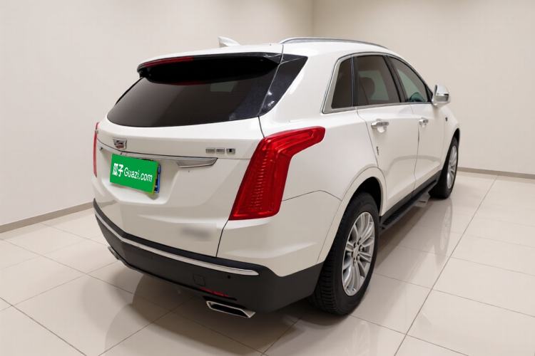 Used Cadillac XT5 2018 28T Four-Wheel Drive Luxury Model Rear Right 45 Deg