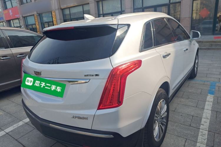 Used Cadillac XT5 2018 25T Luxury Model Rear Right 45 Deg