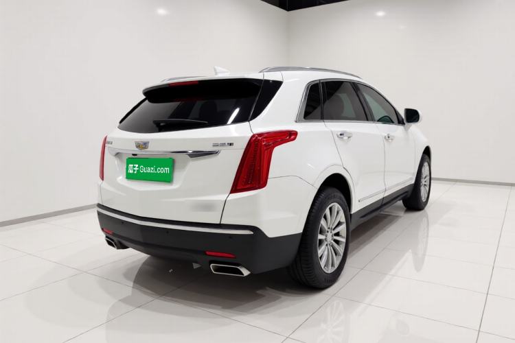Used Cadillac XT5 2018 25T Luxury Model Rear Right 45 Deg