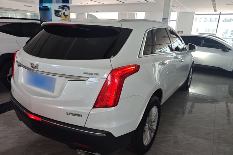 Used Cadillac XT5 2018 28E Four-Wheel Drive Tech Version Rear Right 45 Deg