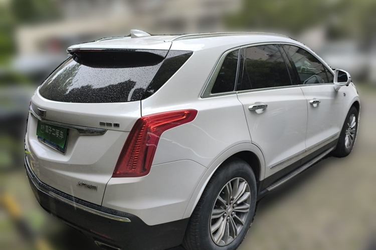 Used Cadillac XT5 2018 28T Four-Wheel Drive Luxury Model Rear Right 45 Deg