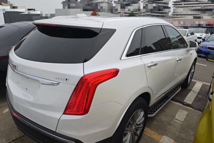 Used Cadillac XT5 2018 28T Four-Wheel Drive Luxury Model Rear Right 45 Deg