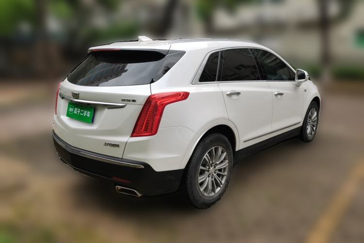 Used Cadillac XT5 2018 25T Luxury Model Rear Right 45 Deg