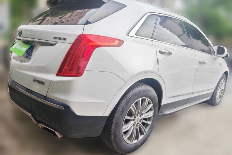 Used Cadillac XT5 2018 25T Luxury Model Rear Right 45 Deg