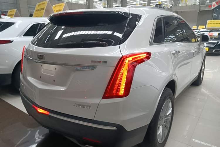 Used Cadillac XT5 2018 28E Four-Wheel Drive Tech Version Rear Right 45 Deg