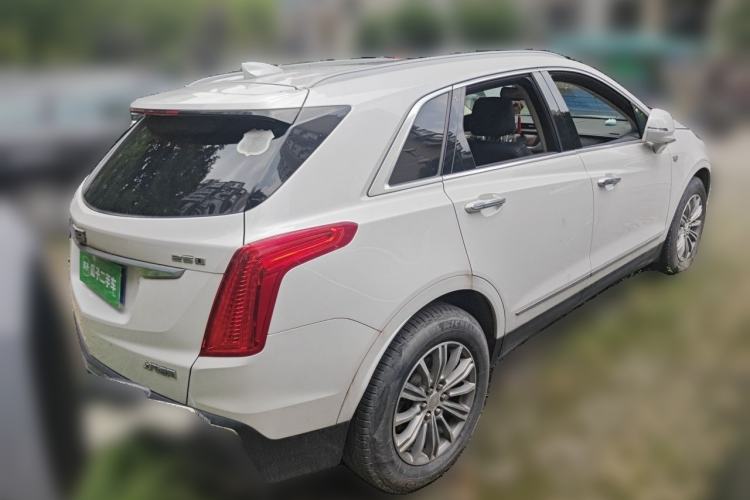 Used Cadillac XT5 2018 25T Luxury Model Rear Right 45 Deg