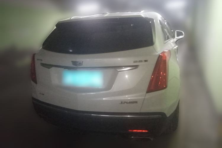 Used Cadillac XT5 2018 28T Four-Wheel Drive Luxury Model Rear Right 45 Deg