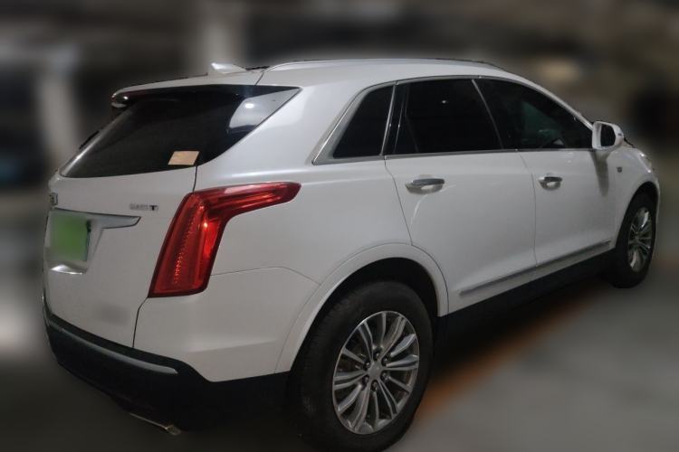 Used Cadillac XT5 2018 25T Luxury Model Rear Right 45 Deg