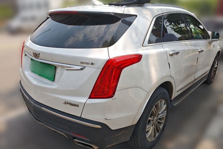 Used Cadillac XT5 2018 25T Luxury Model Rear Right 45 Deg