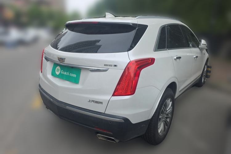 Used Cadillac XT5 2018 25T Tech Model Rear Right 45 Deg
