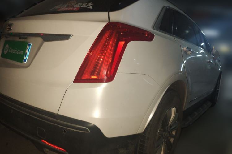 Used Cadillac XT5 2018 25T Luxury Model Rear Right 45 Deg