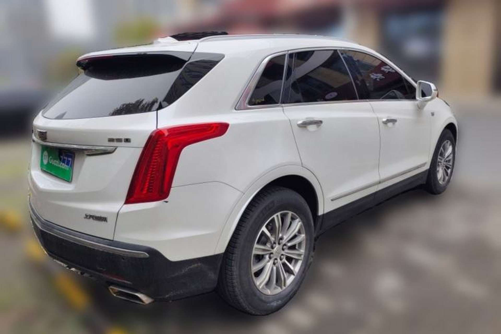 Used Cadillac XT5 2018 25T Luxury Model Rear Right 45 Deg