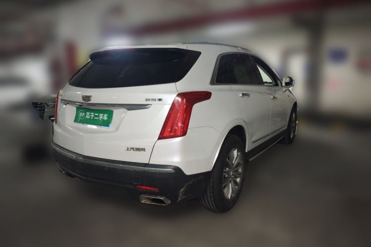 Used Cadillac XT5 2018 25T Luxury Model Rear Right 45 Deg