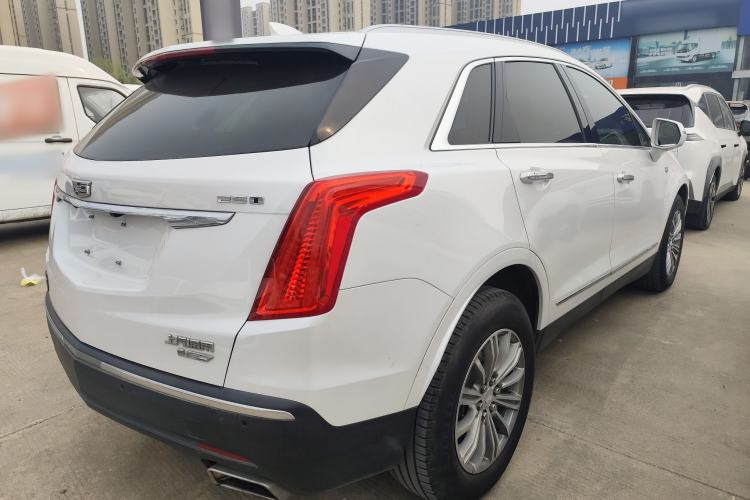 Used Cadillac XT5 2018 25T Luxury Model Rear Right 45 Deg