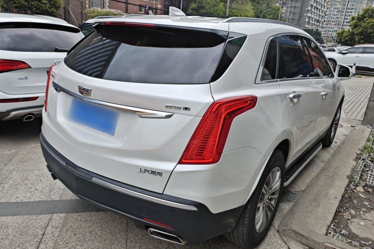 Used Cadillac XT5 2018 25T Luxury Model Rear Right 45 Deg