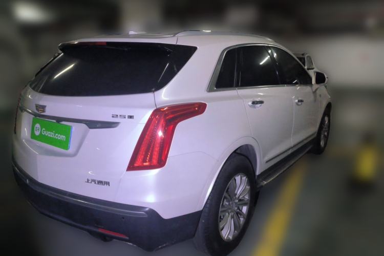 Used Cadillac XT5 2018 25T Luxury Model Rear Right 45 Deg