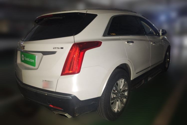 Used Cadillac XT5 2018 25T Luxury Model Rear Right 45 Deg