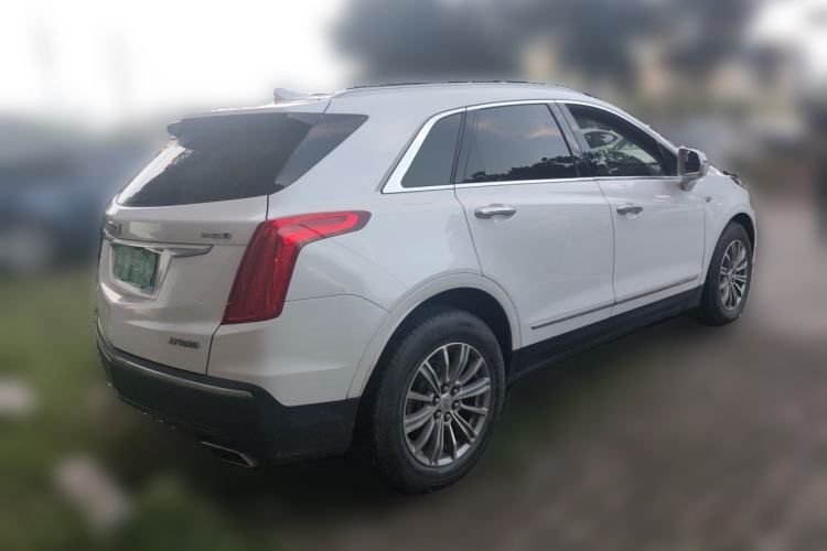 Used Cadillac XT5 2018 25T Luxury Model Rear Right 45 Deg