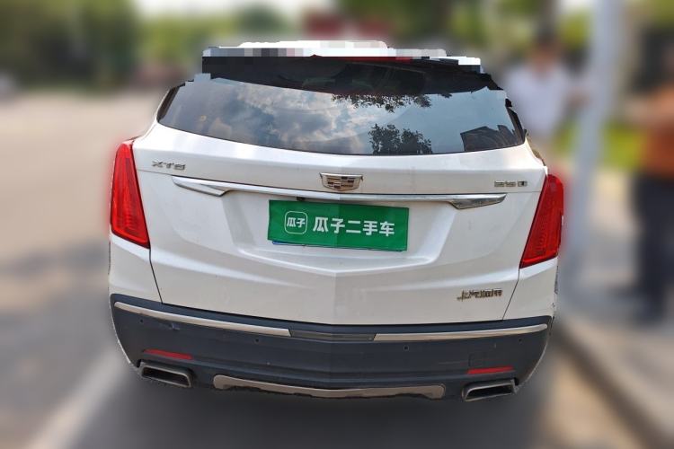 Used Cadillac XT5 2018 25T Luxury Model Rear