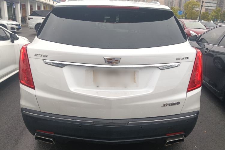 Used Cadillac XT5 2018 25T Luxury Model Rear