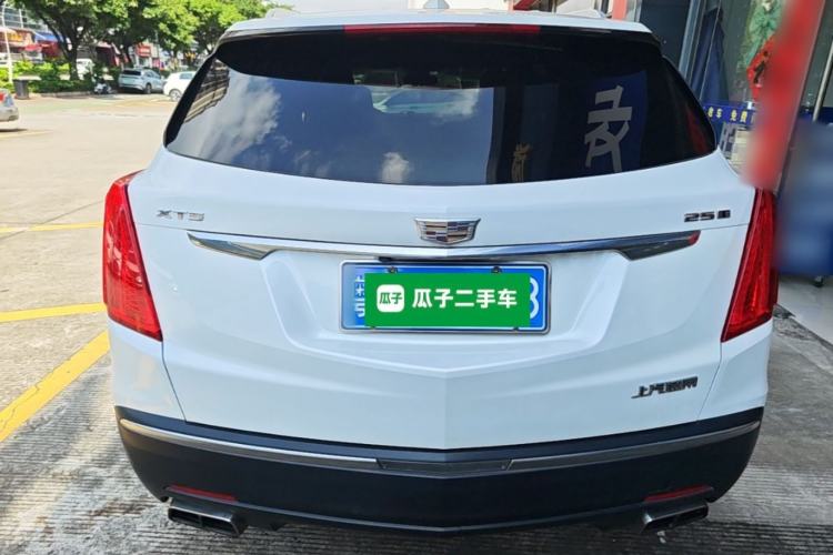Used Cadillac XT5 2018 25T Tech Model Rear