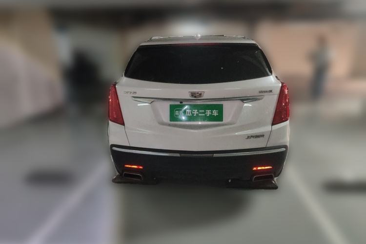 Used Cadillac XT5 2018 25T Luxury Model Rear