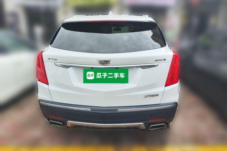 Used Cadillac XT5 2018 25T Luxury Model Rear