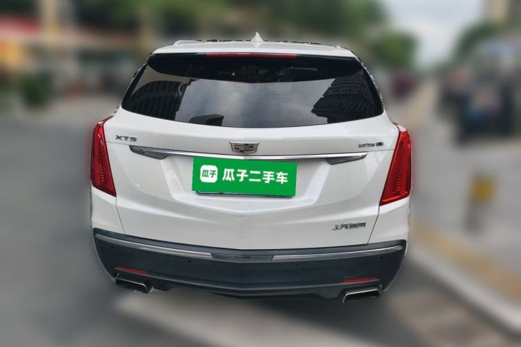 Used Cadillac XT5 2018 25T Luxury Model Rear