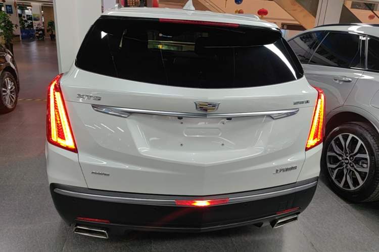 Used Cadillac XT5 2018 28T Four-Wheel Drive Luxury Model Rear
