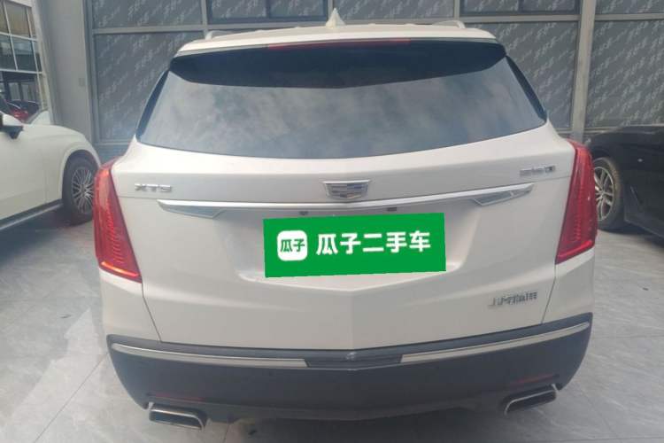 Used Cadillac XT5 2018 25T Luxury Model Rear