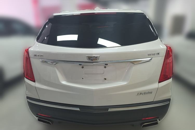 Used Cadillac XT5 2018 25T Luxury Model Rear