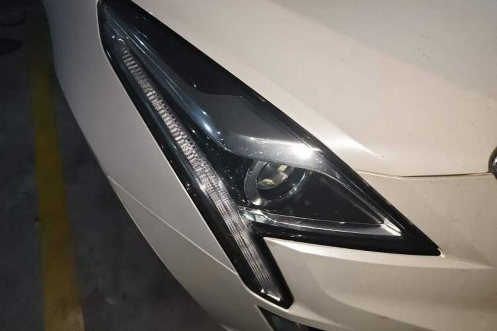 Used Cadillac XT5 2018 25T Luxury Model Right Front Headlight