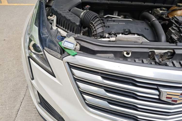 Used Cadillac XT5 2018 25T Luxury Model Right Front Headlight